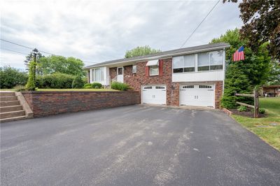 2022 Wood St, House other with 3 bedrooms, 2 bathrooms and 2 parking in Derry Twp PA | Image 3