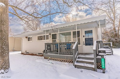 1092 Sutherland Ave, Akron, OH, 44314-1250 | Card Image