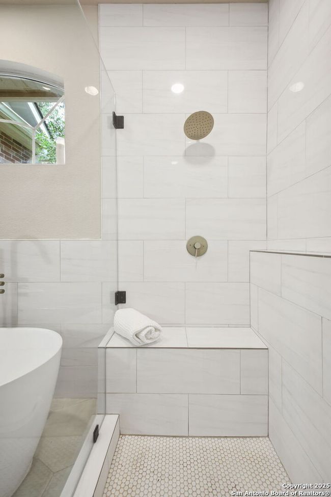 29743 No Le Hace Dr, House other with 4 bedrooms, 4 bathrooms and null parking in Fair Oaks Ranch TX | Image 30