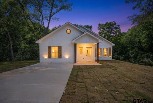 817 Boyd Ave, Tyler, TX, 75701-1046 | Card Image
