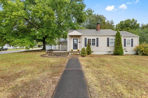 3301 Hatch Blvd, Sheffield, AL, 35660-1516 | Card Image