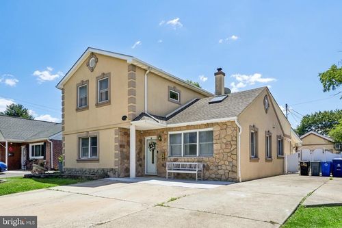 650 Hendrix St, PHILADELPHIA, PA, 19116-2018 | Card Image
