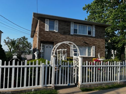 235 4th Ave, Paterson, NJ, 07514-2142 | Card Image