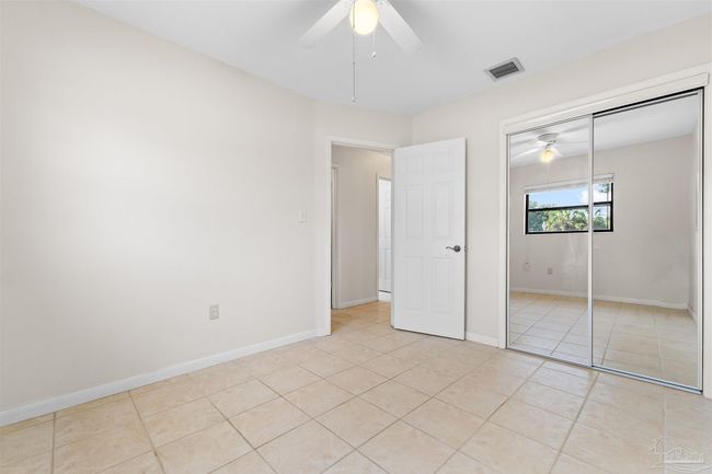 3332 Laurel Dr, House other with 3 bedrooms, 2 bathrooms and 4 parking in Gulf Breeze FL | Image 19