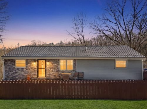181 Foxwood Rd, Coraopolis, PA, 15108-2422 | Card Image