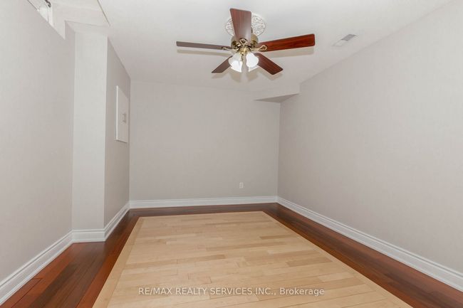 33 Leparc Rd, House other with 7 bedrooms, 5 bathrooms and 5 parking in Brampton ON | Image 43