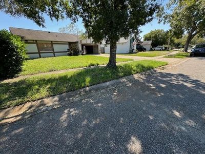 2731 Carlisle Ave, House other with 2 bedrooms, 2 bathrooms and null parking in ORLANDO FL | Image 3