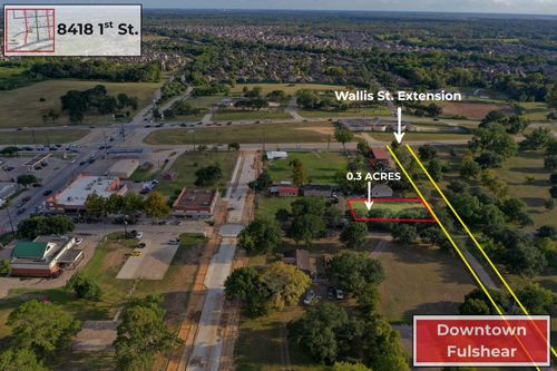 8418 W 1st St, Needville, TX, 77461-7803 | Card Image
