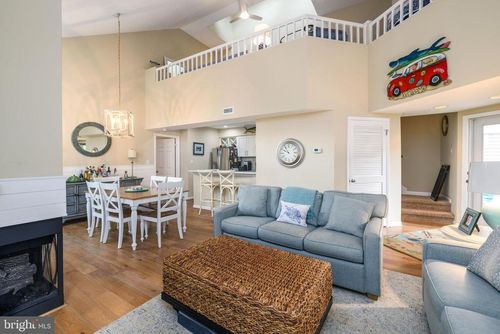 15007-39334 Tall Pines Ct, BETHANY BEACH, DE, 19930-4691 | Card Image