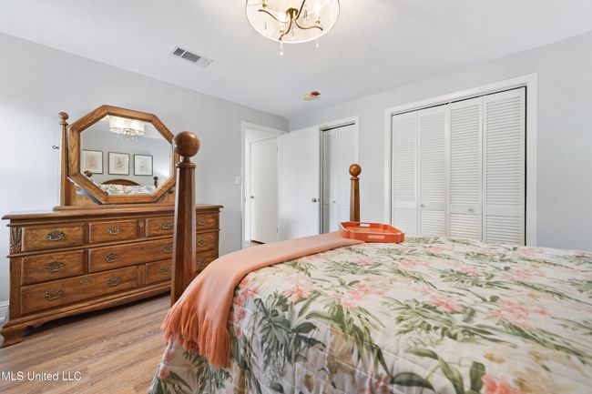 guest bedroom 1st | Image 18