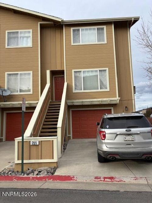 205 Dawson Jacob Ln, Reno, NV, 89503-1041 | Card Image