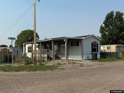 41 Crow Ave, Riverton, WY, 82501-9445 | Card Image