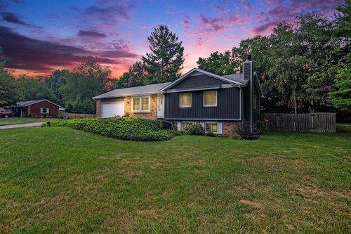 1261 Timber Oaks Ct, Plainwell, MI, 49080-1908 | Card Image