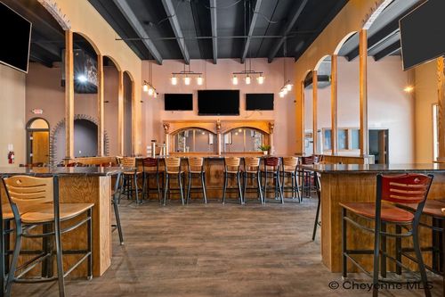 126 N 3rd St, Douglas, WY, 82633-2135 | Card Image