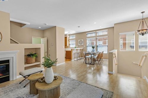 3463 Ellery Cmn, Fremont, CA, 94538-5412 | Card Image