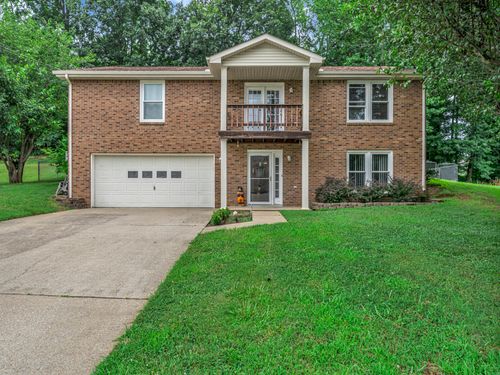 325 Cottonwood Ct, Clarksville, TN, 37040-8553 | Card Image