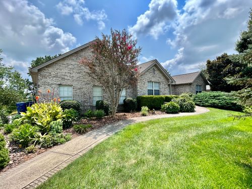 568 White Tail Run, Somerset, KY, 42503-7241 | Card Image