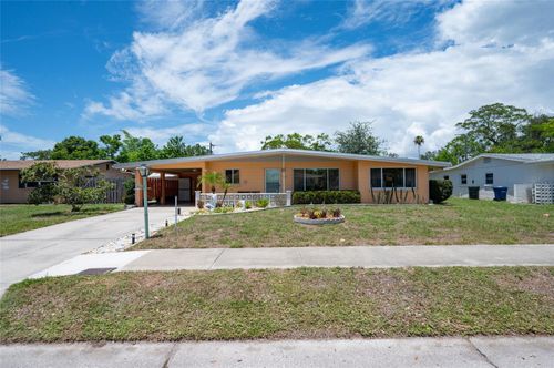 2215 Grove Street, SARASOTA, FL, 34239 | Card Image