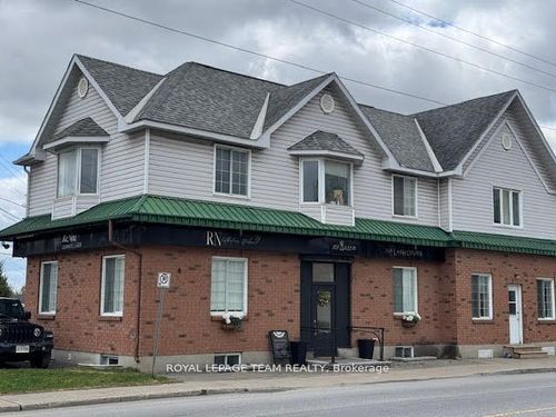139 Queen St, Almonte, ON, K0A1A0 | Card Image