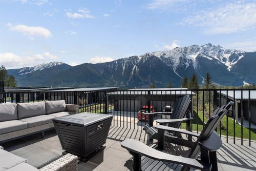 41-4000 Sunstone Way, Pemberton, BC, V0N2L3 | Card Image