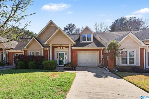 2273 Ascot Ln, Vestavia Hills, AL, 35216-6133 | Card Image