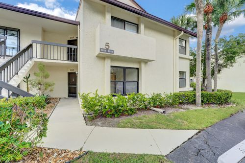 3359 Lucerne Park Dr, Greenacres, FL, 33467-2025 | Card Image