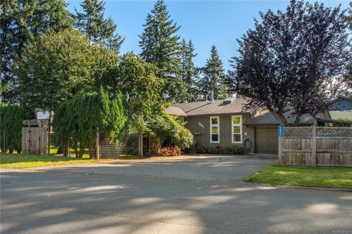 1861 Carlyle Cres, Campbell River, BC, V9W1L2 | Card Image