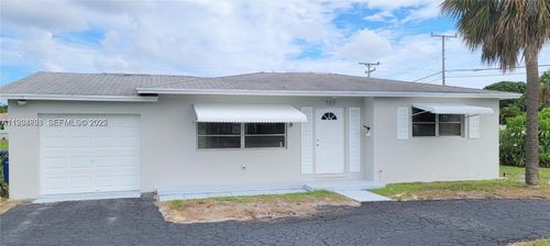 707 Greenbriar Dr, Lake Park, FL, 33403-2520 | Card Image