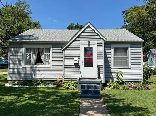 704 S Main St, El Dorado Springs, MO, 64744-1726 | Card Image