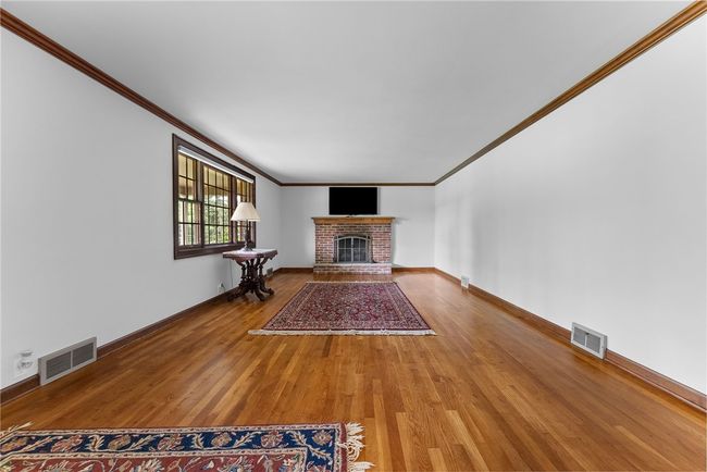 221 Moody Rd, House other with 3 bedrooms, 2 bathrooms and 5 parking in Findlay Twp PA | Image 5