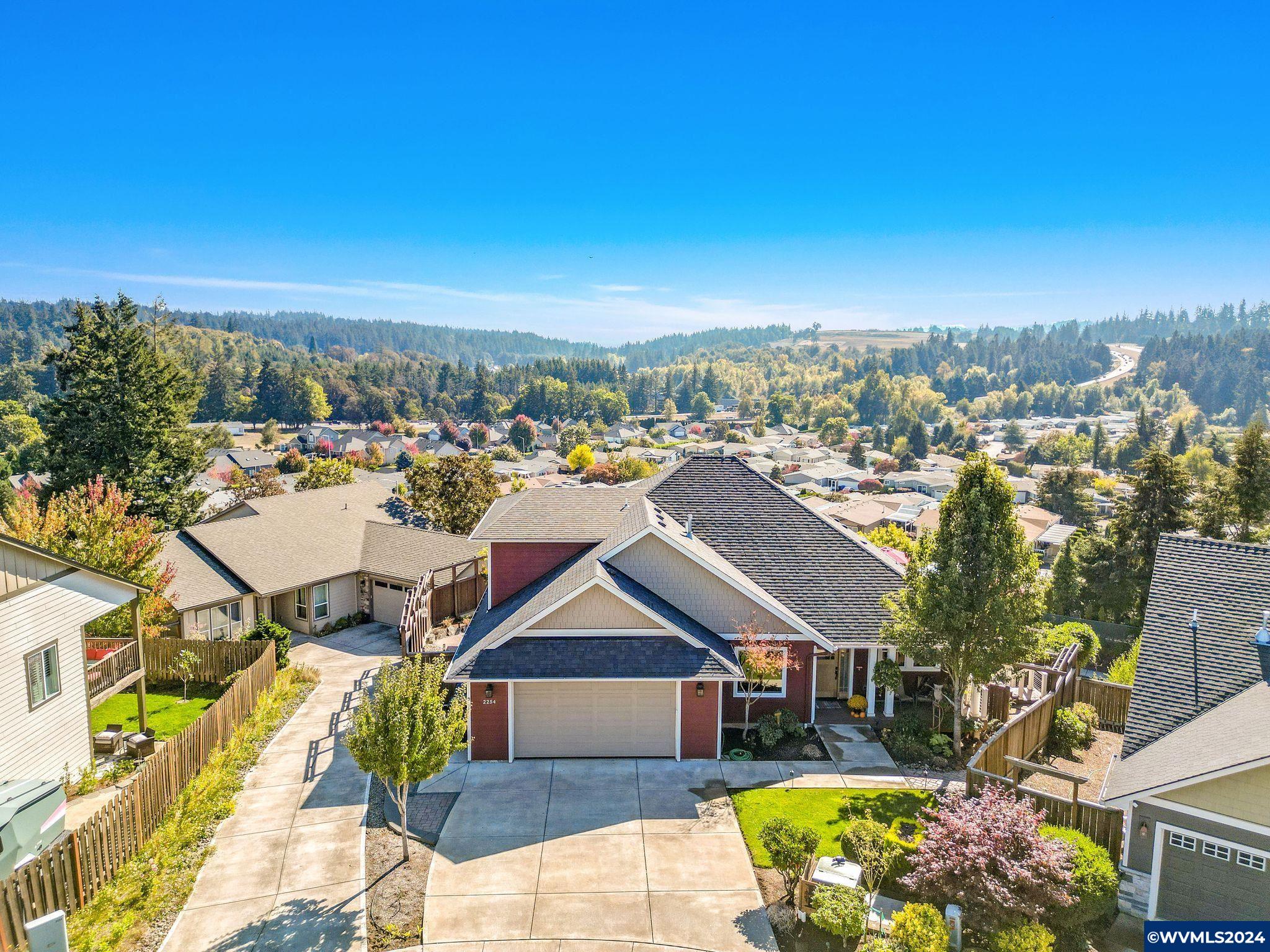 Genesis Ct, Salem, OR 97306
