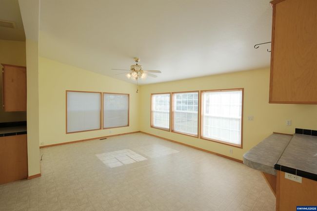 1510 Lafayette St Se, House other with 3 bedrooms, 2 bathrooms and null parking in Albany OR | Image 11