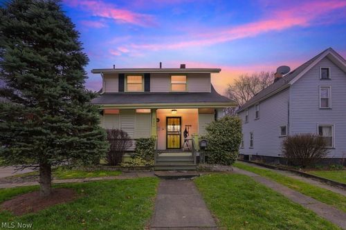 627 Hall St Nw, Warren, OH, 44483-3350 | Card Image