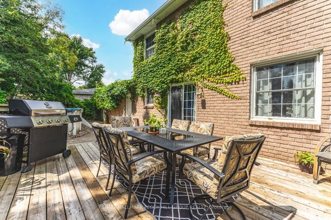 9 Oriole Crt, House other with 3 bedrooms, 2 bathrooms and 4 parking in Barrie ON | Image 17