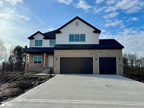 8092 Peninsula Cir, Grand Blanc, MI, 48439-7263 | Card Image