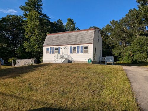 6 Michael Ave, Derry, NH, 03038-4341 | Card Image