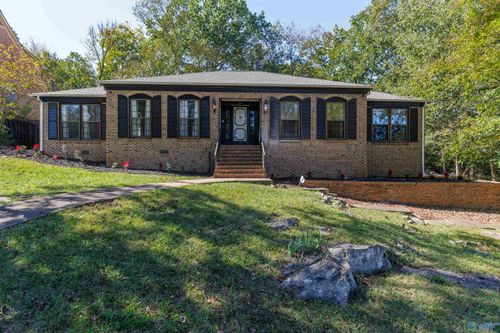 708 Corlett Dr Se, Huntsville, AL, 35802-1906 | Card Image