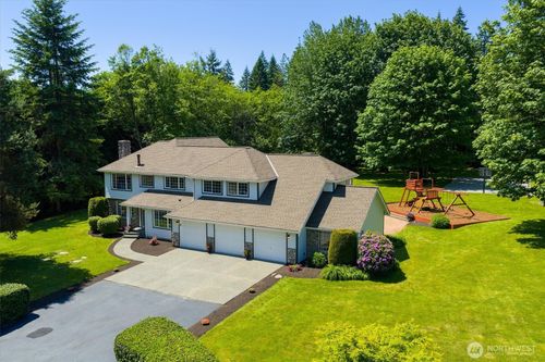 8329 200th St Se, Snohomish, WA, 98296-5124 | Card Image
