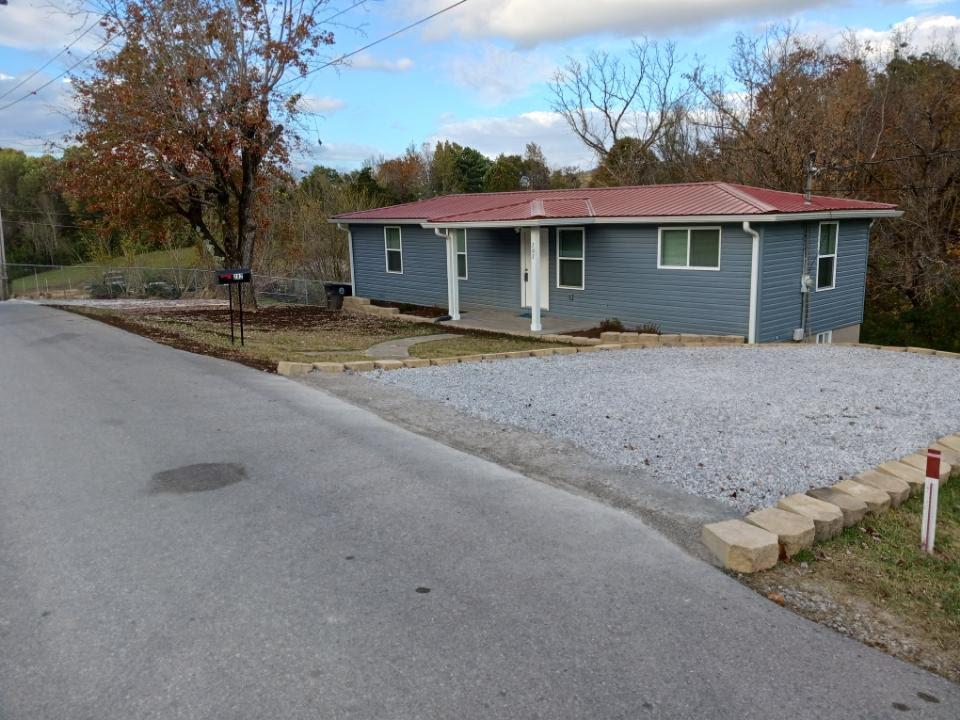 Brewer St, Cookeville, TN 38506