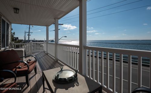 300 N Bayview Ave, Seaside Park, NJ, 08752-1634 | Card Image