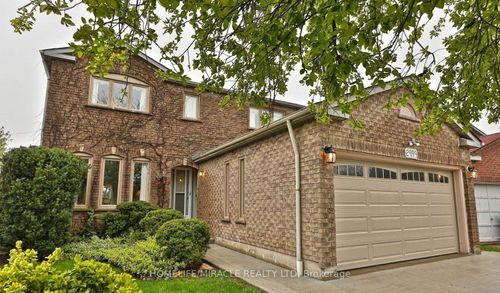 2999 Valcourt Cres, Mississauga, ON, L5L5J4 | Card Image