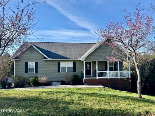 237 Ridgefield Dr, Maryville, TN, 37804-3696 | Card Image