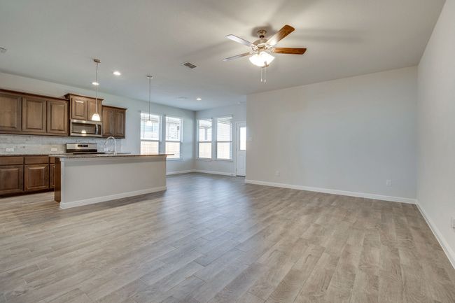 1441 Archway Ct, House other with 4 bedrooms, 2 bathrooms and null parking in Justin TX | Image 5
