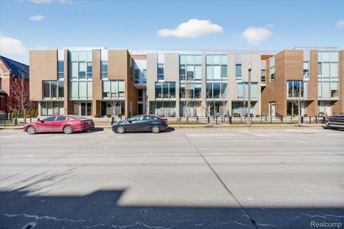 229 Alfred St, Detroit, MI, 48201-3122 | Card Image