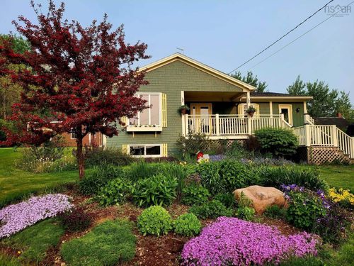 1302 Macgarry Road, Grand Étang, NS, B0E1H0 | Card Image