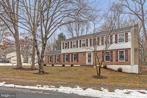 10720 Burr Oak Way, BURKE, VA, 22015-2412 | Card Image