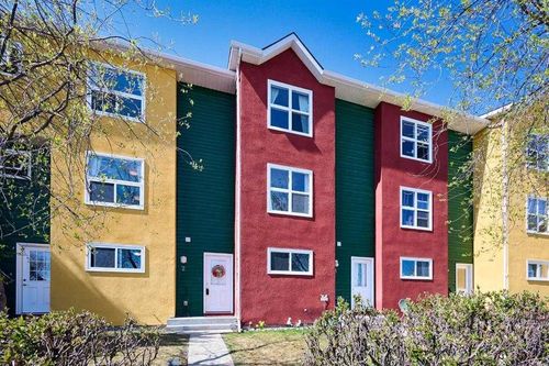 2-7 Westland Rd, Okotoks, AB, T1S1Z1 | Card Image