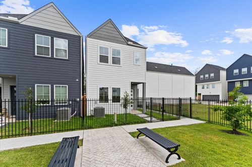 2213 Springwood Vista Ln, Houston, TX, 77055-2160 | Card Image