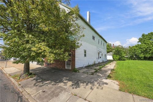 1256 E Lovejoy St, Buffalo, NY, 14206-1218 | Card Image