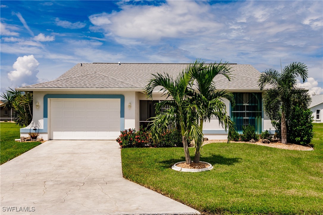 Pineapple Palm Ct, North Fort Myers, FL 33917